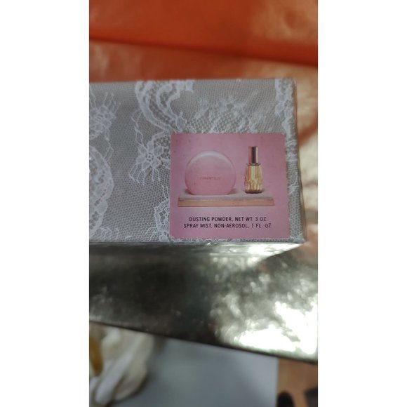 1970's-80's Houbigant Chantilly Gift Set - Picture 9 of 11